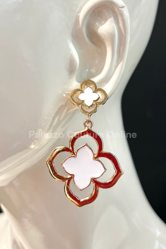 Florence Hanging Clover Earrings (White) One Size / White/Gold