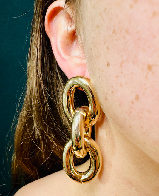 Bold Link Statement Earrings
(Gold)