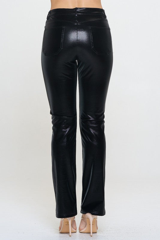 Triangel Shinny Surface Coated Pant