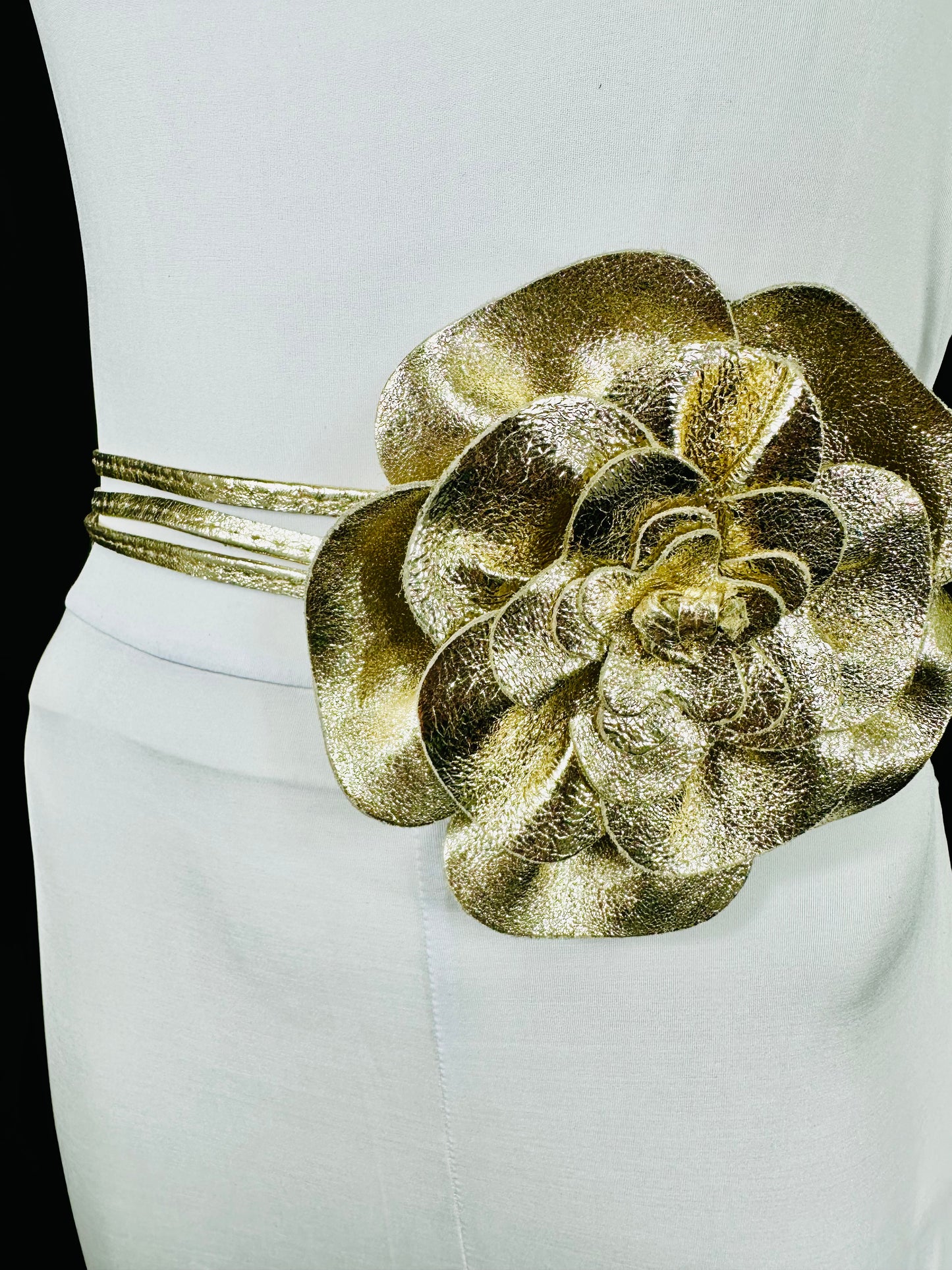 Floral Radiance Convertible Leather Wrap Belt & Choker (Gold)