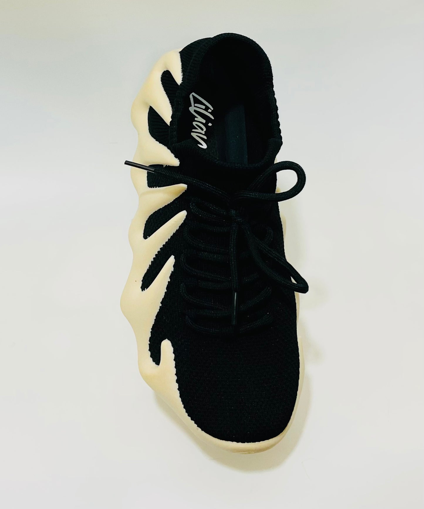 Noir Wave Sneakers (Black)