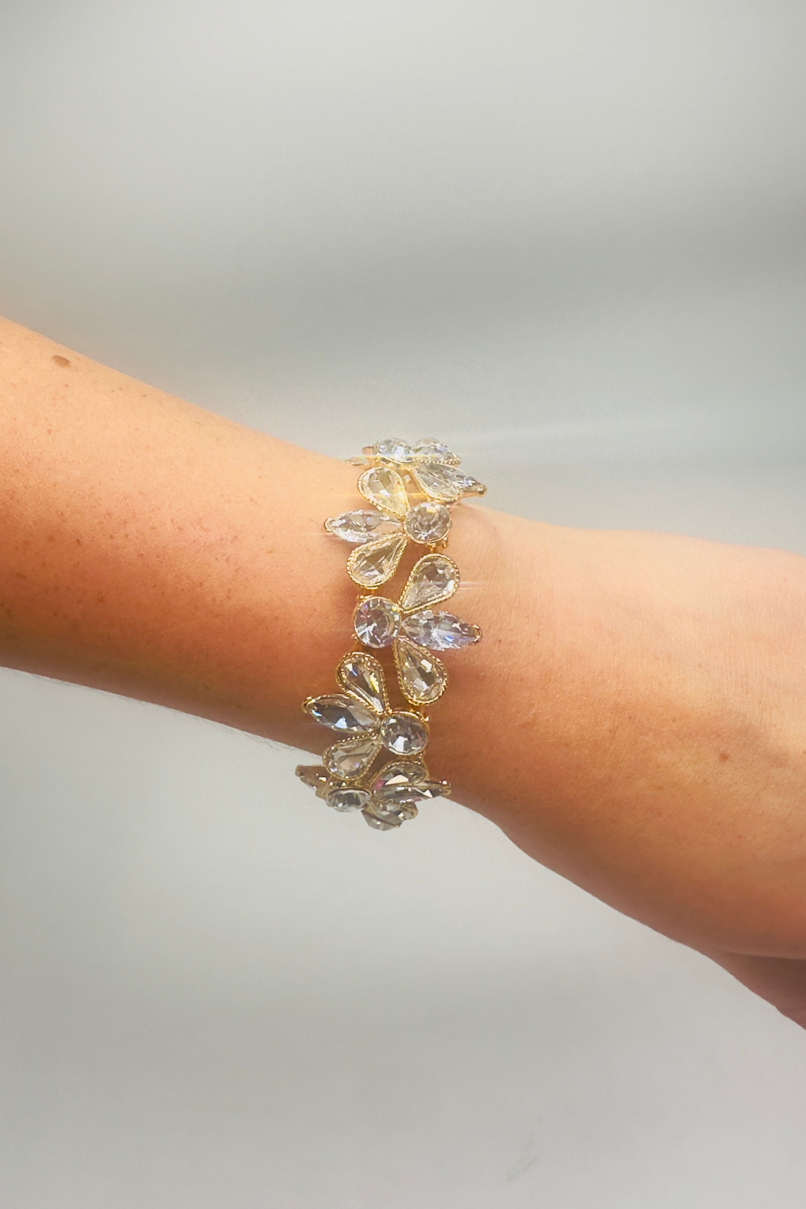 Crystal Petals Bracelet (Gold)