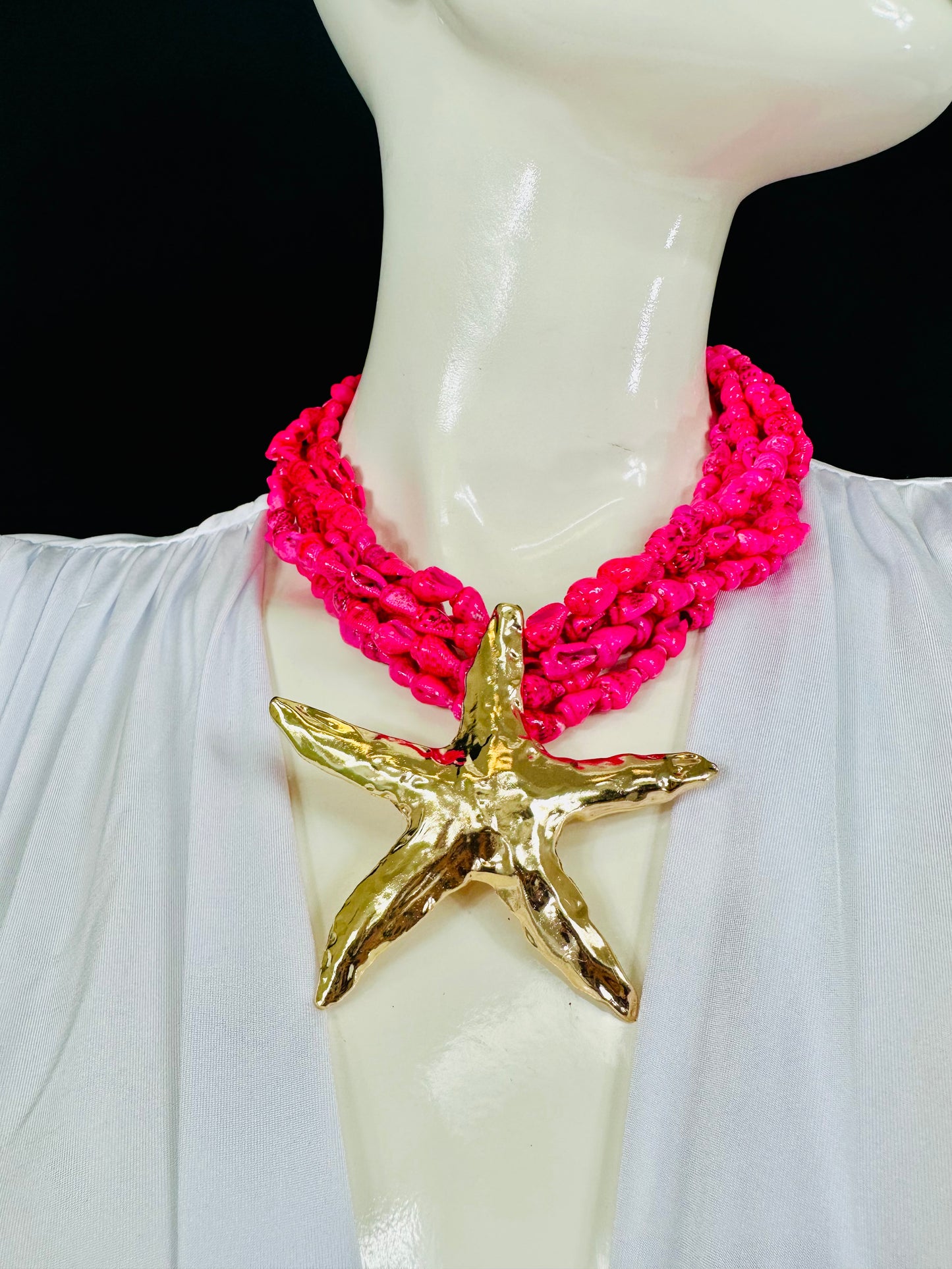 Starfish Seashell Statement Necklace (Pink)