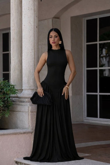 Sculpted Flow Maxi Dress - Black