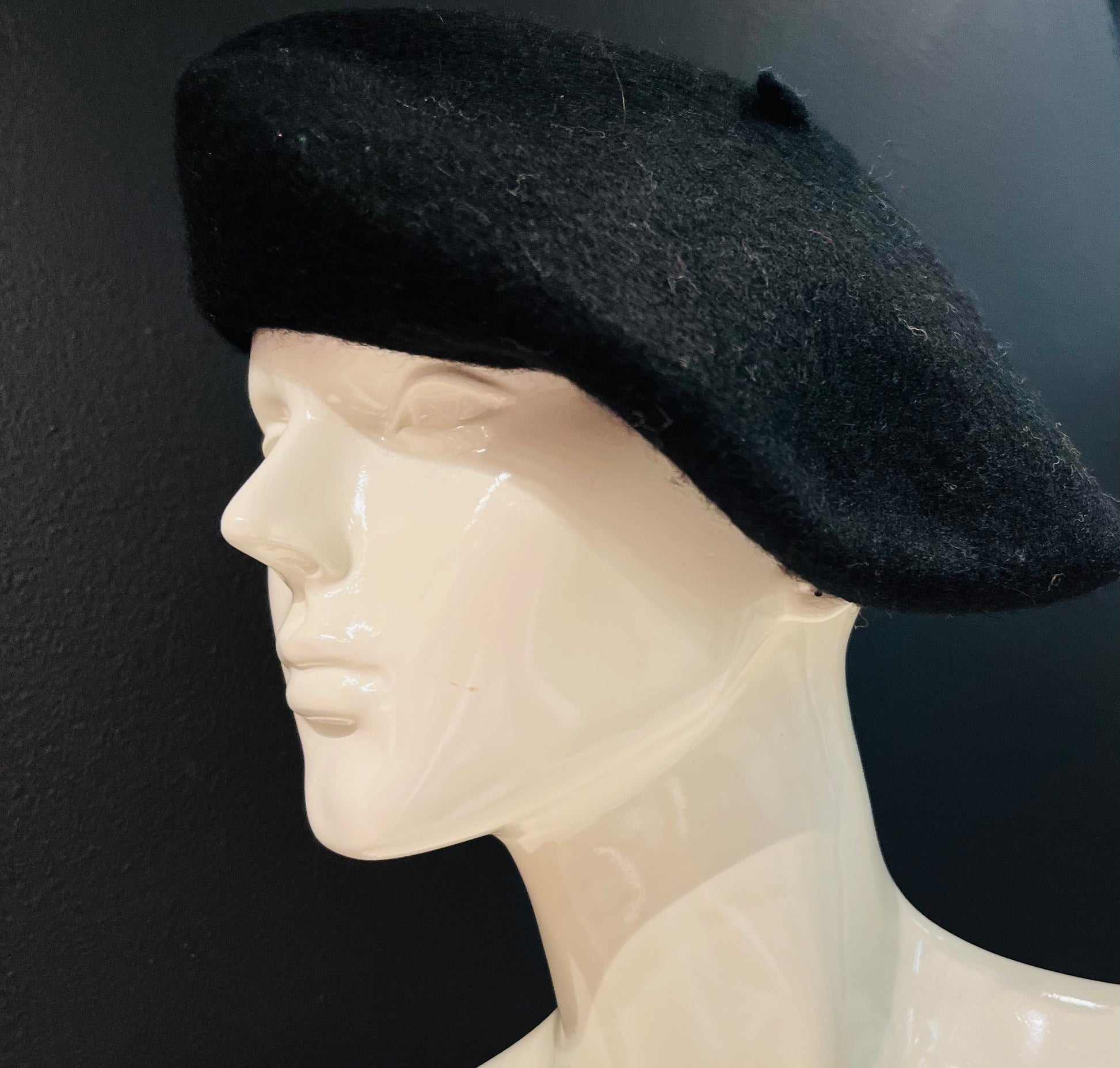 Beret New York (Black) Hat