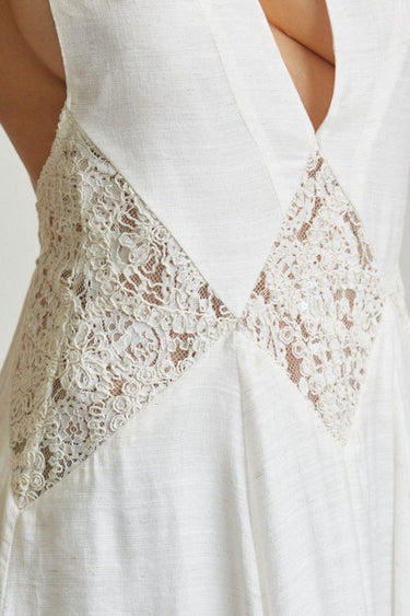 Ethereal Lace Low-Back Maxi Dress - Ivory