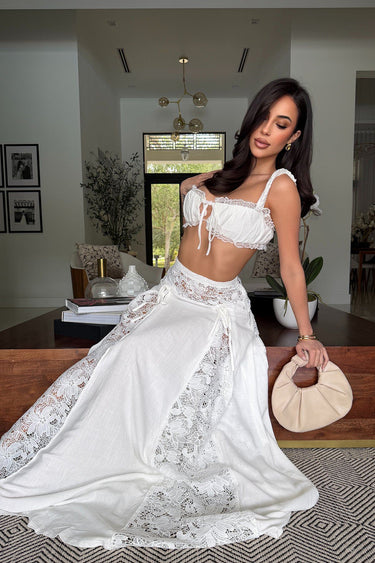 White Lace Maxi Skirt Set – Elegant Two-Piece Outfit with Crop Top White Lace Maxi Skirt Set – Elegant Two-Piece Outfit with Crop Top