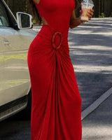 Scarlet Allure Open-Back Bodycon Maxi Dress - Red