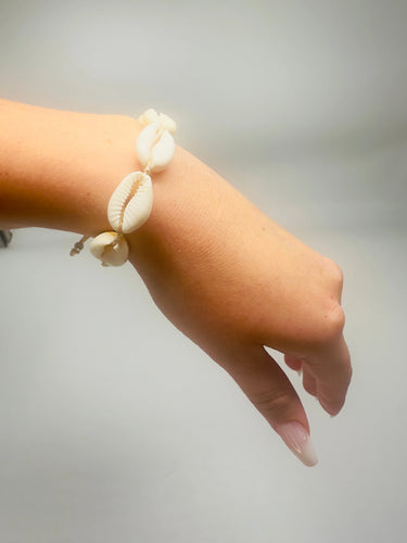 Beach Breeze Shell Bracelet - trendy women's jewelry