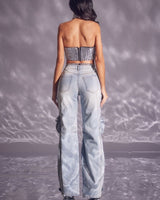 High-waisted wide leg jeans with relaxed fit