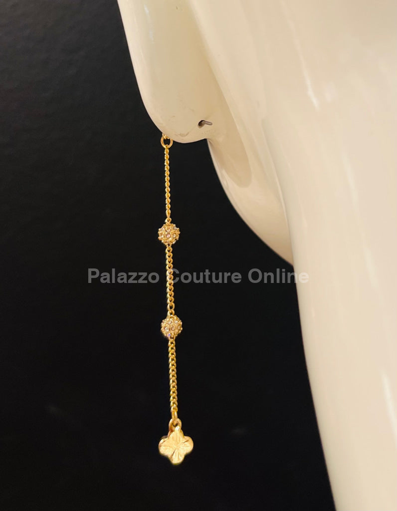 Clover And Studs Chain Dangle Earrings (Gold)