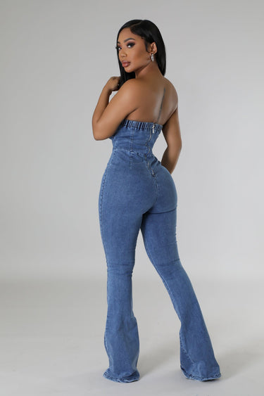 Statement denim jumpsuit perfect for versatile outfits
