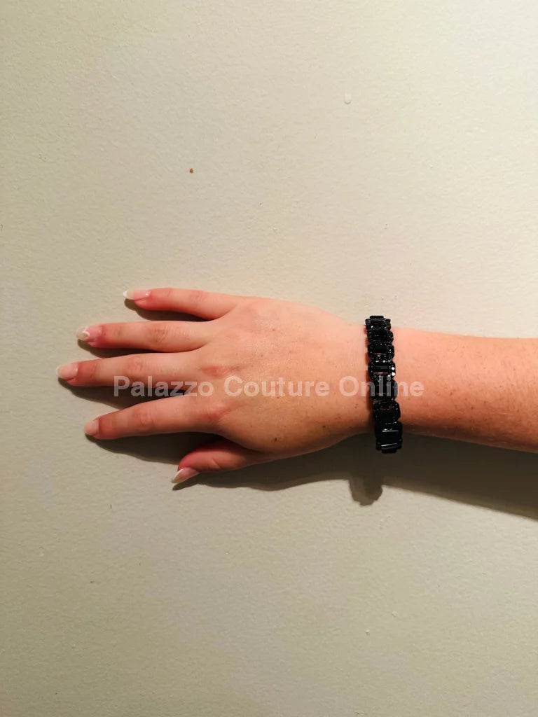 Delicate Bracelet ( Black)