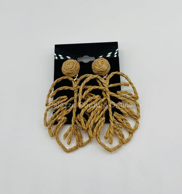 Nature-inspired statement earrings in Brown