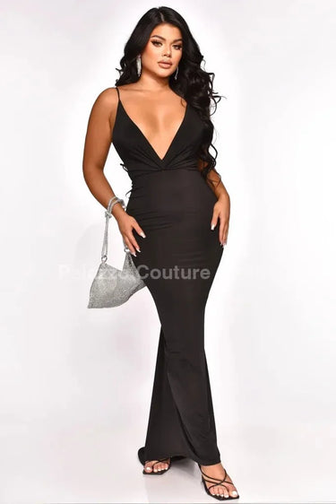 First Choice Maxi Dress – Elegant Black Maxi Dress side view highlighting floor-length hemline