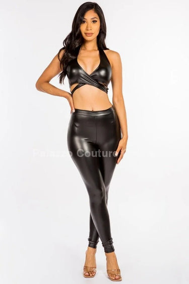Follow me around Leggings Set Black close up of matching top design and fabric detail