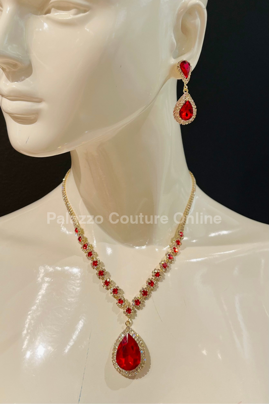 Garnet Glamour Necklace Set One Size / Red - Gold Necklaces