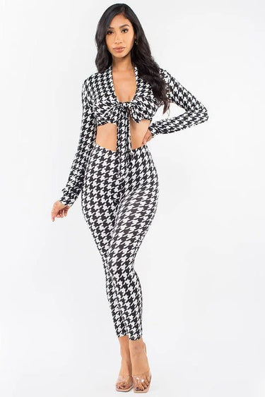 Women's  pant set print style back view