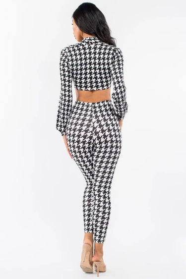 Elegant  print two piece pant set styled for going out