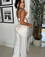 Satin ivory two-piece outfit with eyelash lace details