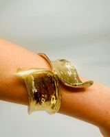 Leaf Luxe Cuff Bangle (Gold)