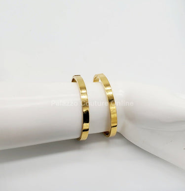 Lucky Clover Narrow Enamel Hinged Bangle Clover (Black) - Palazzo Couture Online