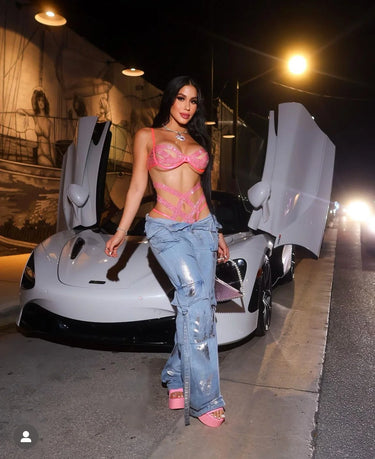 Stunning  jeans high waist fit for everyday style
