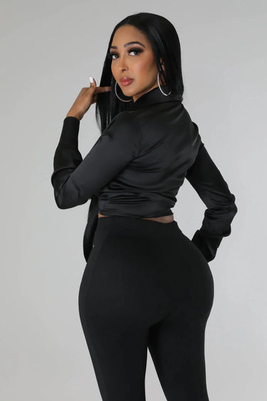 Elegant Black elegant long sleeve top styled for going out