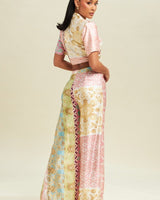 Wide leg pants outfit with high-rise fit and cropped top