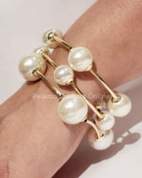 Gold cuff bracelet open‑bangle format – easy slip‑on style