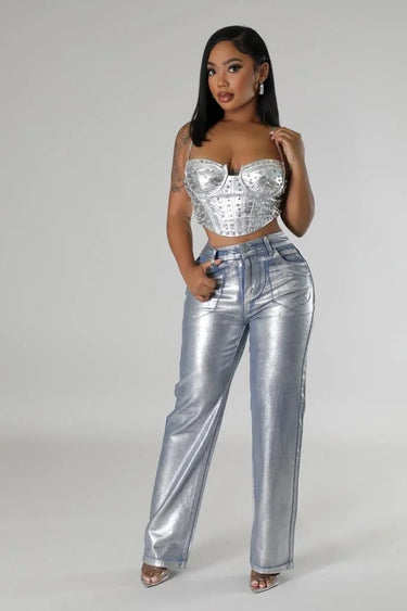 Perfect Fit Silver Jeans – High-Waisted front view showing jeans fit and silhouette