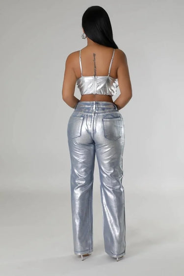 Perfect Fit Silver Jeans – High-Waisted side view showing jeans leg shape and fit