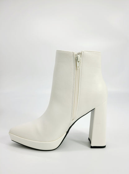 Promoter Ankle Boots (White)