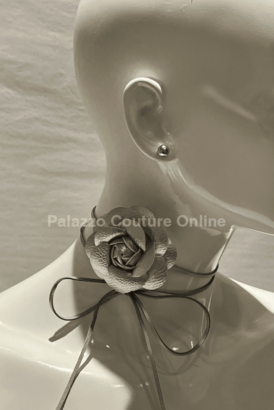 Rose Reverie Choker (Silver) One Size / Silver Necklaces