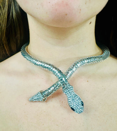 Serpentine Allure Necklace Set (Silver) - stylish accessory for every outfit