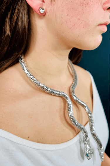 Serpentine Crystal Necklace Set(Silver) - Palazzo Couture Online