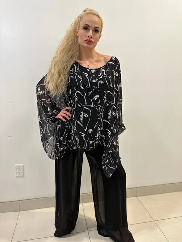 Elegant Black elegant long sleeve top styled for going out