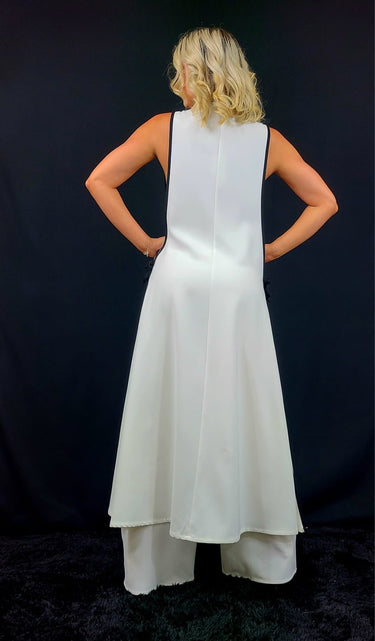 Timeless Bloom Pant Set – sleeveless white pant set with floral belt