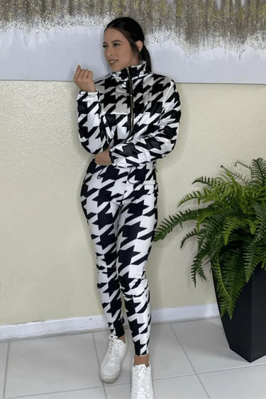 Vail Tours Houndstooth Pant Set with Stretch Fit close up of matching top design and fabric detail