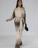 Long wide leg jumpsuit with modern design