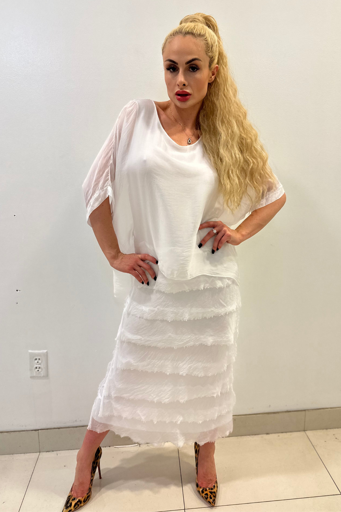 Bellissima Donna Italian Maxi Dress (White)