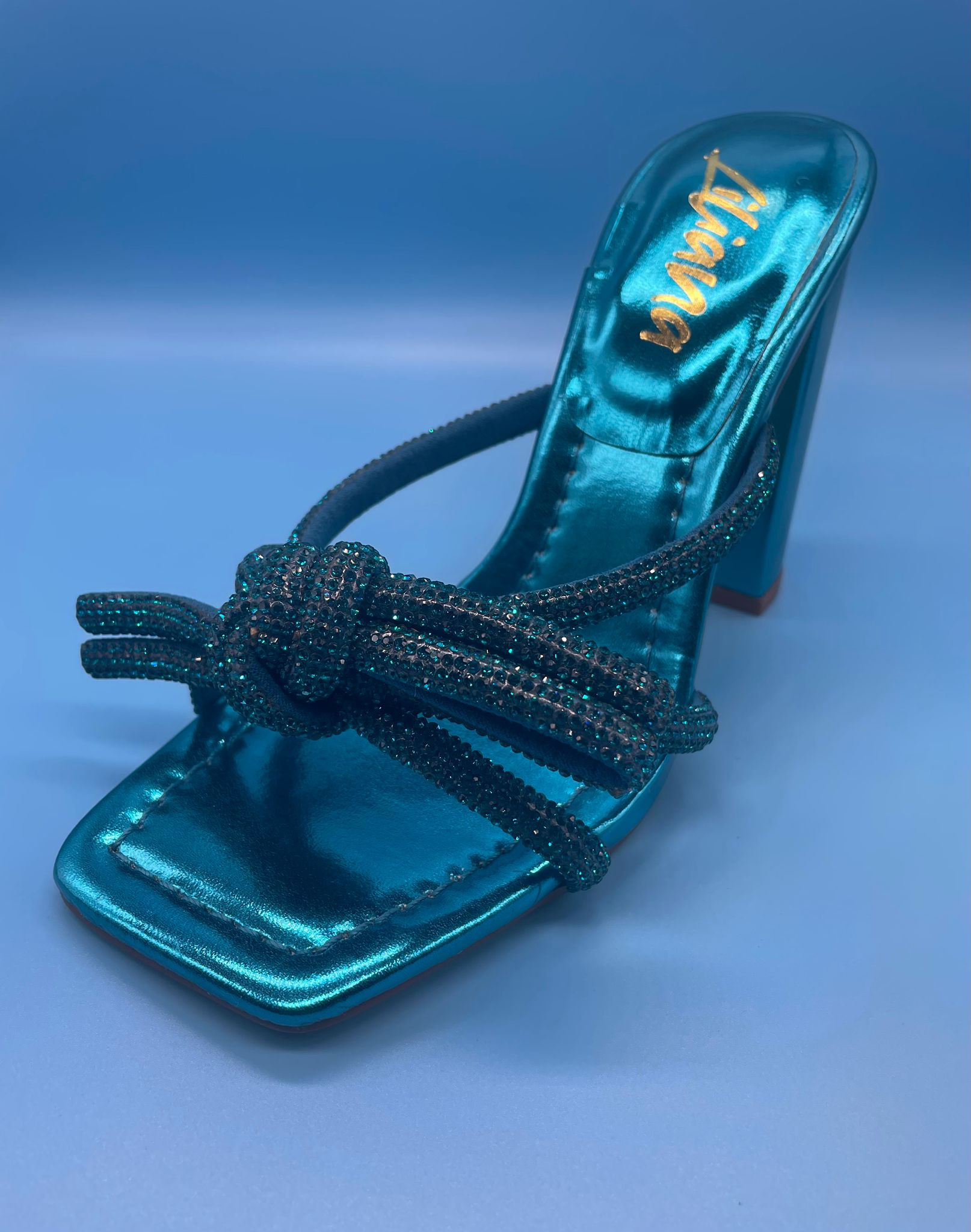 Queen Diva High Heels (Turquoise)