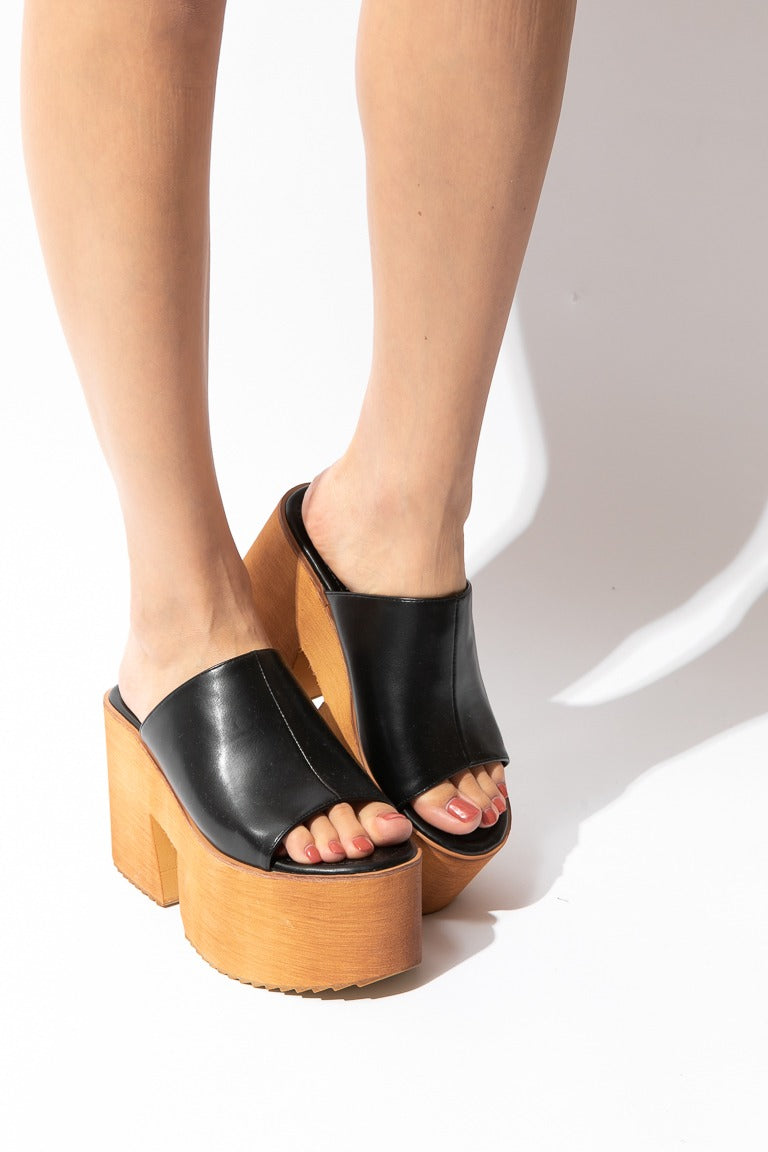 Arabia Platform Heels Slide Sandals (black)