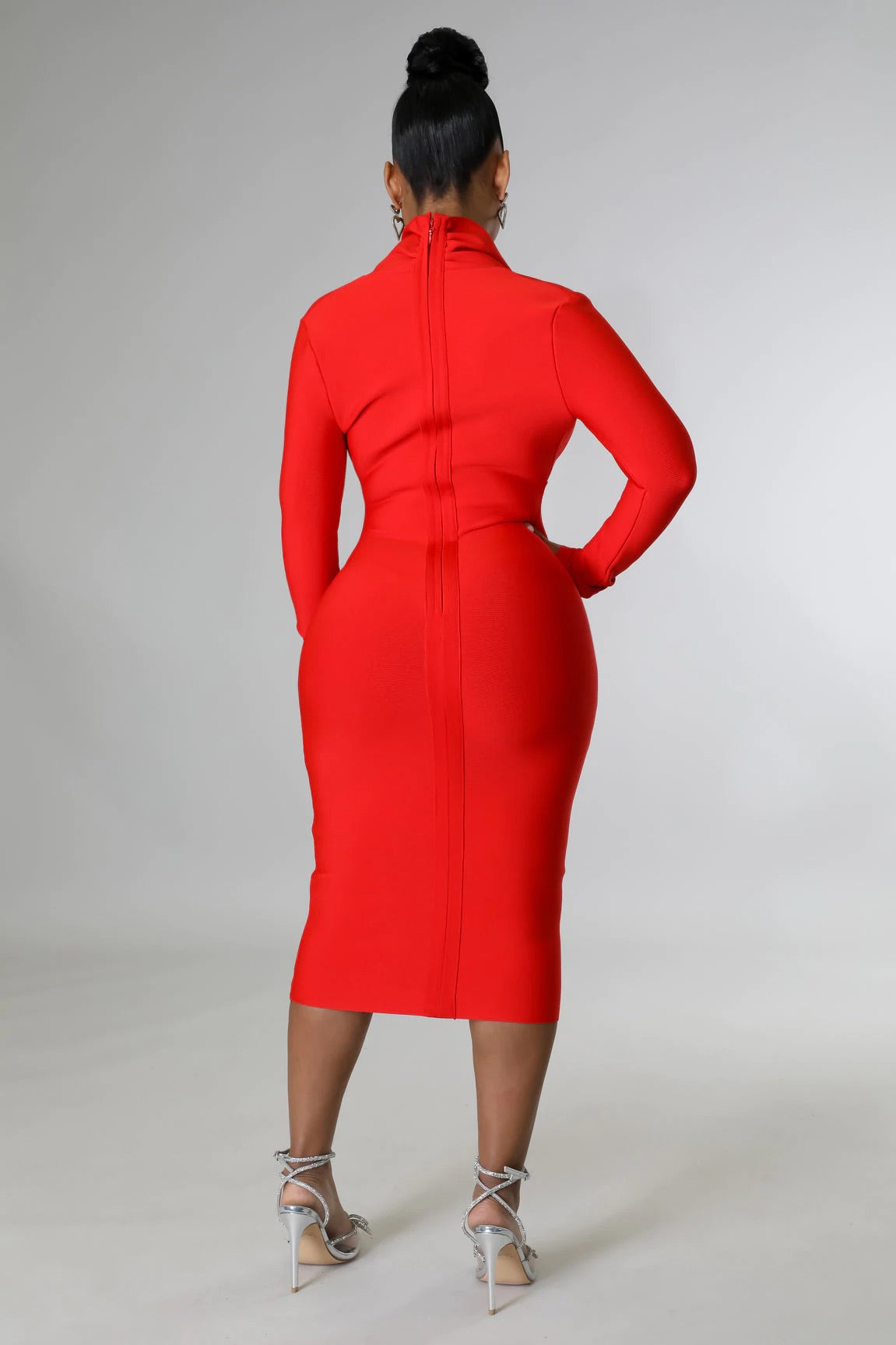Treat Yourself Midi Dress (red)