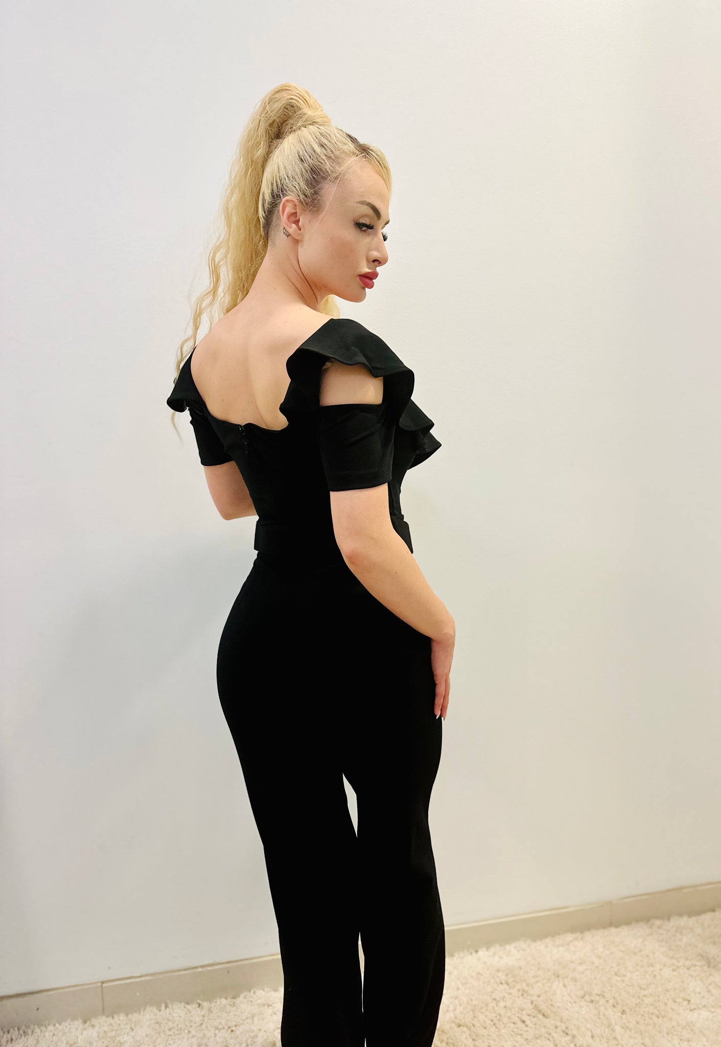 Ruffle Detailed Fashion Jumpsuit (Black)