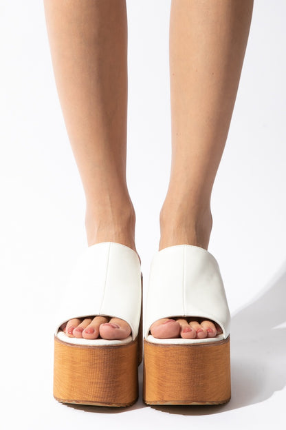 Arabia Platform Heels Slide Sandals (White)