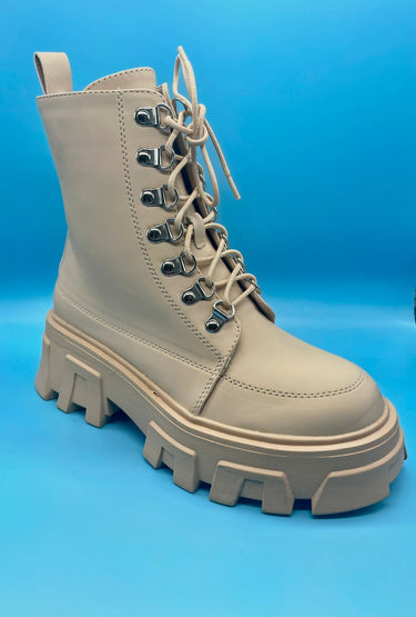 Winter Princess Boots (Cream) - Palazzo Couture Online